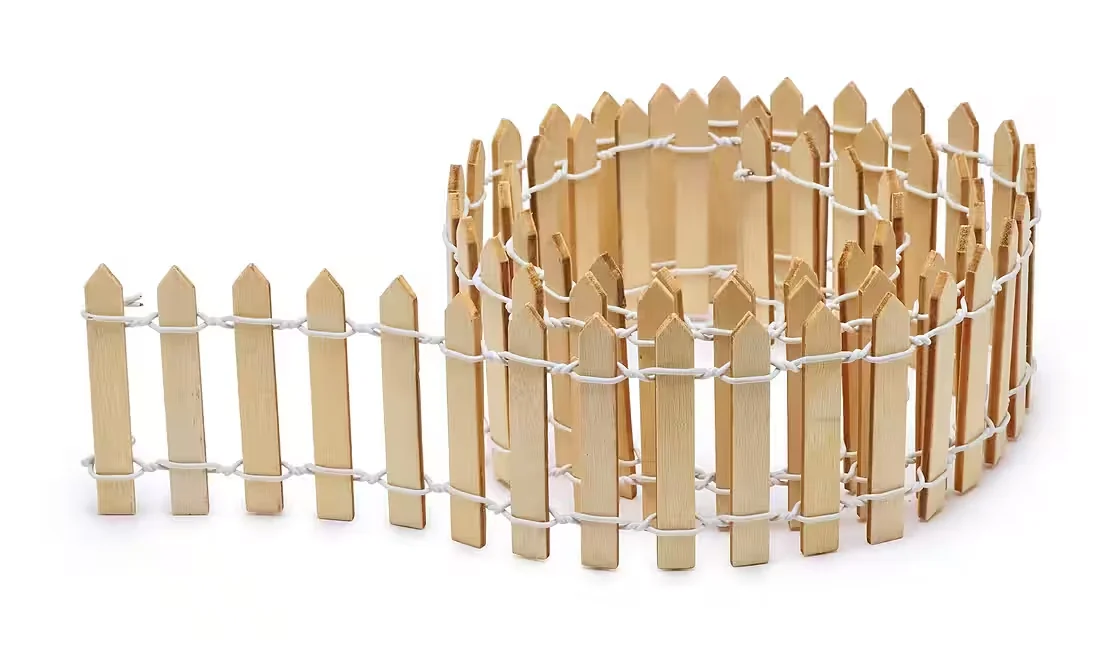 Dekofigur-Zaun aus Sperrholz – 90 cm Länge, natur